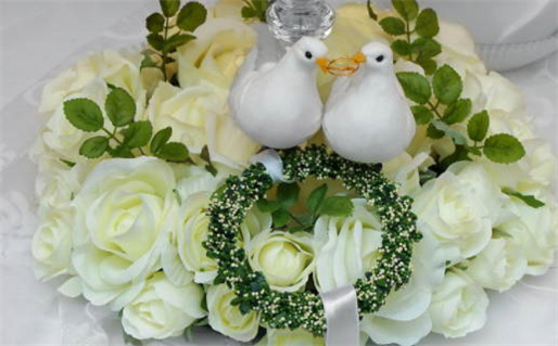 2024年农历八月十八结婚吉日查询 宜办婚礼吉日查询