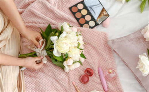 2033年农历八月十八结婚好吗 今日办喜事好不好 2033年农历八月十八结婚好吗 今日办喜事好不好