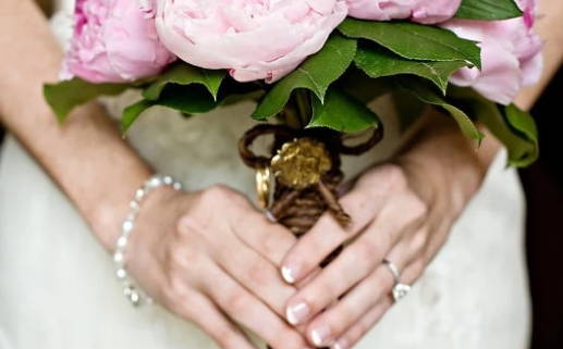 2033年农历九月二十领证黄道吉日 登记领证吉利吗 2033年农历九月二十领证黄道吉日 登记领证吉利吗