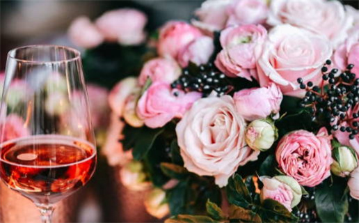 2024年12月03日领证好吗 宜领证结婚吉日查询 2024年12月03日领证好吗 宜领证结婚吉日查询