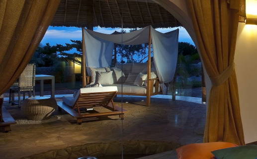 2033年农历八月十六乔迁日子如何 今日乔迁新居好吗