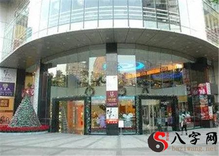 店铺大门风水要注意什么 店铺大门风水要注意什么