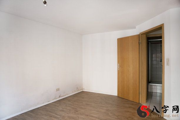 梦见别人装修房子